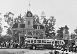 20110620_disney1_cropped